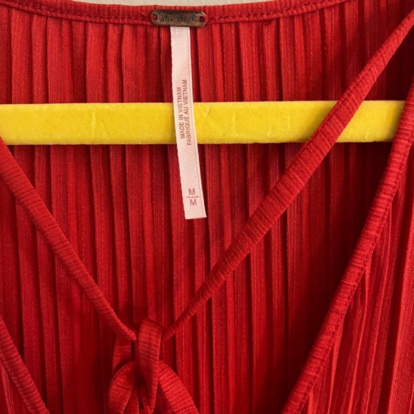Free People Can’t Help It Pleated Mini Dress Red Bell Sleeve M EUC - Picture 11 of 12